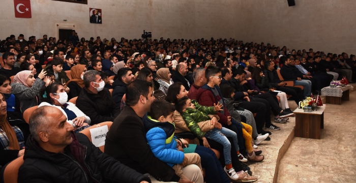 Bir Öğretmenin Korona Günlüğü ayakta alkışlandı