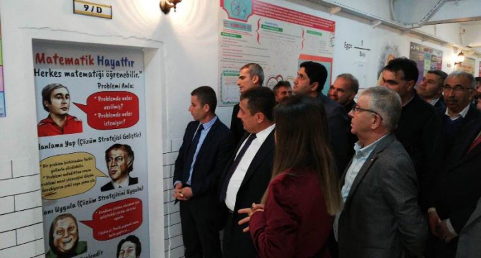 İmam Hatip okulunda Matematik Sokağı açıldı