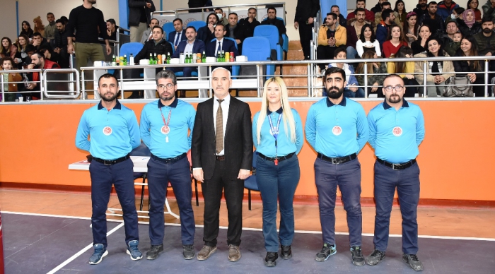 Nusaybin’de kurumlar arası Voleybol Turnuvasının şampiyonu, Halk Eğitimi Merkezi