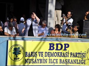 BDP Mardin Milletvekili Ayna Nusaybin'de halka seslendi