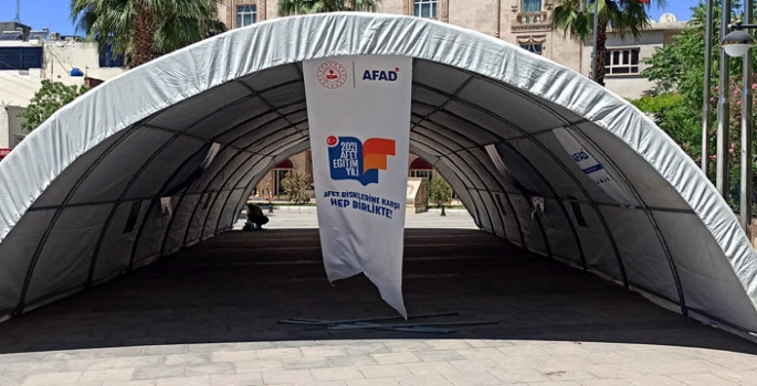 AFAD Nusaybin’e eğitim çadırı kurdu
