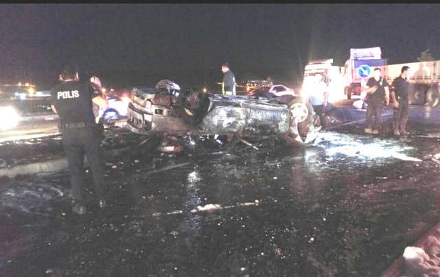 Artuklu trafik kazası: 2 ölü 6 yaralı