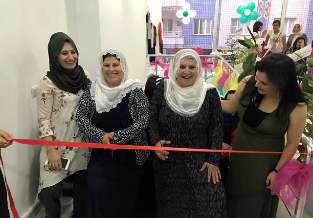 Nusaybin'de kadınlara yönelik spor ve yaşam merkezi açıldı