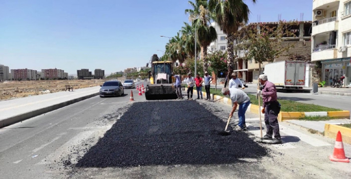 Belediye, Cadde ve sokaklarda asfalt yama çalışmaları gerçekleştirdi
