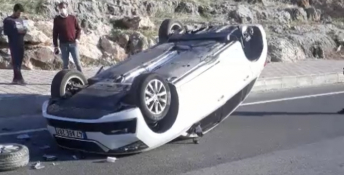 Beyazsu'da takla atan otomobilde, 1 kişi yaralandı