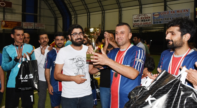 Eğitim-sen Futbol turnuvasında final heyecanı