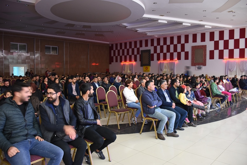 Eğitim-senden dayanışma konseri