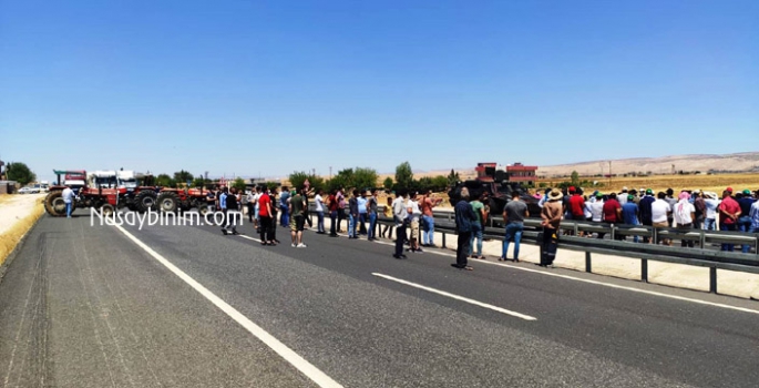 Uluslararası ipek yolu elektrik protestosunda bir saat trafiğe kapatıldı