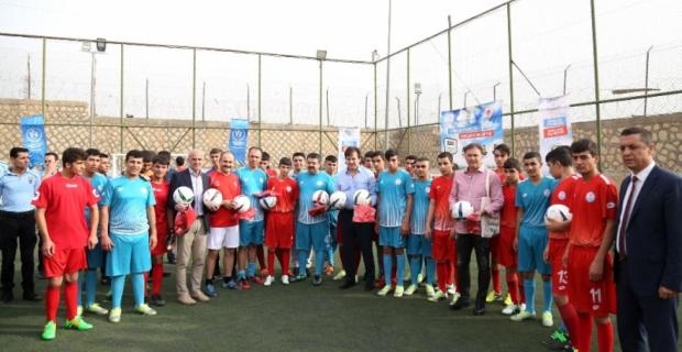 Futbolun efsaneleri Mardin Cezaevinde