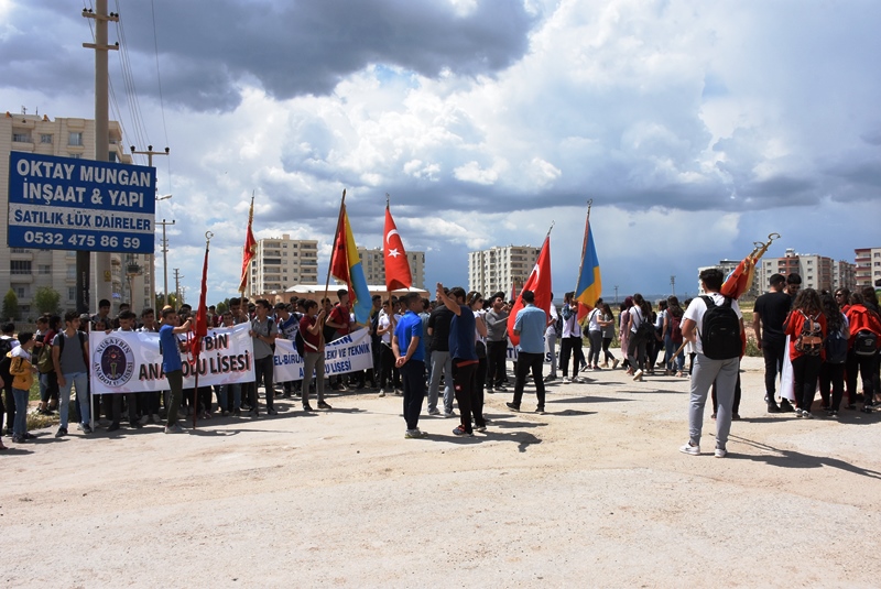 Nusaybin'de Gençlik Yürüyüşü