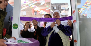 HDP Nusaybin'de Kadın Seçim Bürosu açtı