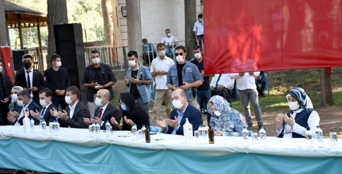 İçişleri Bakanı Soylu, Nusaybin'de Şehitleri Anma programına katıldı