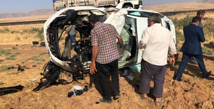 İpek yolunda takla atan otomobil sürücüsü ağır yaralandı