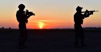 Jandarma aileyi ikna etti, Suriye'deki Nusaybinli YPG'li teslim oldu