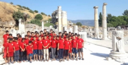 Galatasaray Nusaybin Futbol Okulunun Ege kampı sona erdi