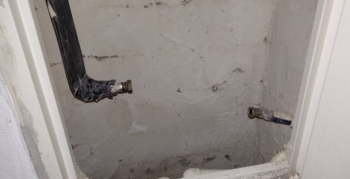 Hırsızlar iki apartmanın su sayaçlarını çalarak vatandaşı susuz bıraktı