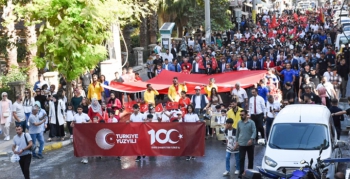 Nusaybin'de 29 Ekim Kortej Yürüyüşü gerçekleştirildi