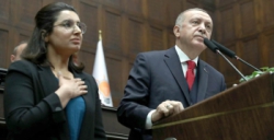 Nusaybinli şehit kızı Demir, AK Parti grup toplantısında ayakta alkışlandı