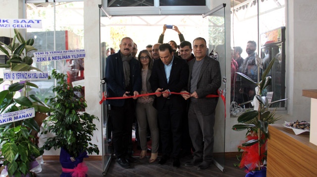 Demokrasi Parkındaki Kekvan kafenin açılışı yapıldı