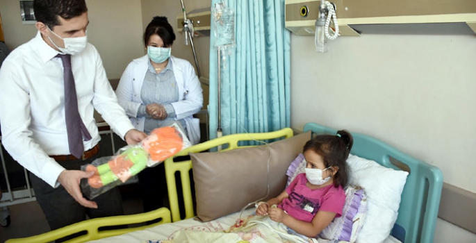 Kaymakam Temizkan, Minik Arin'e sahip çıktı