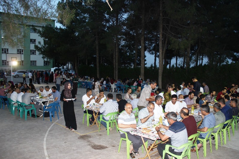 Okulda iftar programı düzenlendi