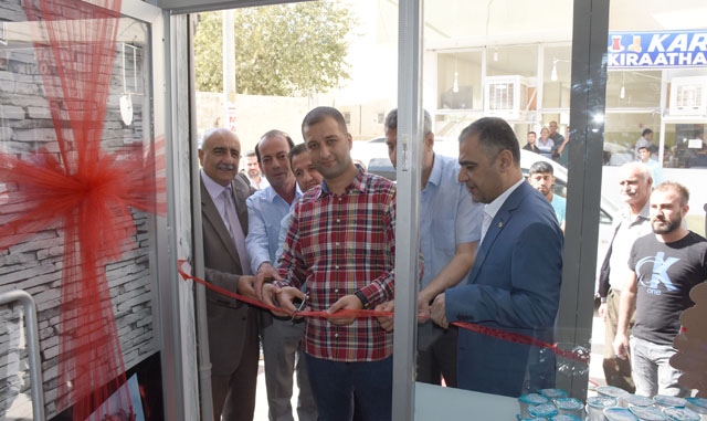 Nusaybin'de Life Erkek Kuaför salonu açıldı