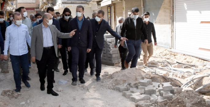 Mardin Valisi Demirtaş, Tarihi Nusaybin Çarşısı çalışmalarında incelemelerde bulundu