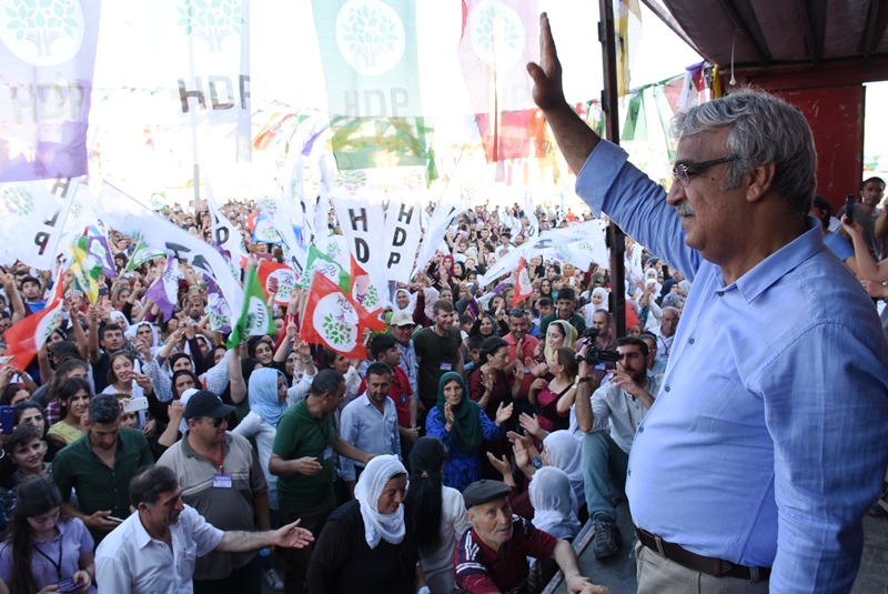 HDP Nusaybin'de miting düzenledi