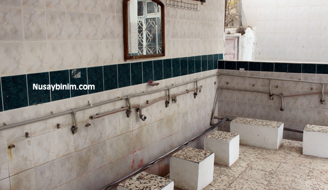 Nusaybin'de hırsızlar caminin musluklarını çaldı