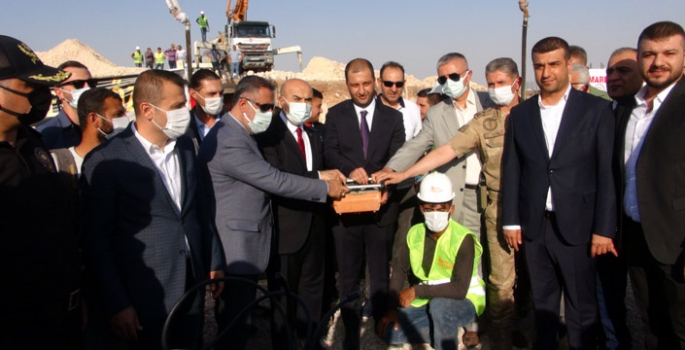 Neriman ve Celal Özel Nusaybin Meslek Yüksekokulu temeli atıldı