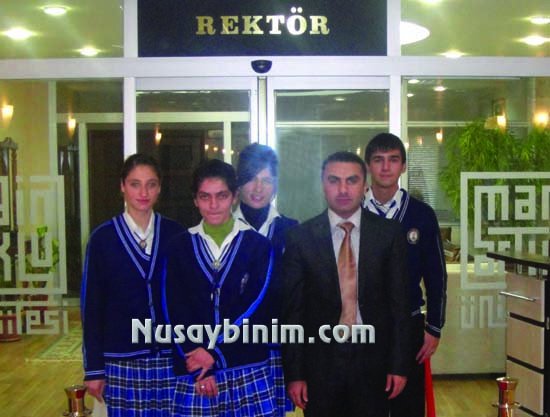Nusaybin Atatürk Lisesi öğrencileri Rektör Omay ile ropörtaj yaptı
