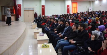 Nusaybin'de 'Başörtüsü' Paneli