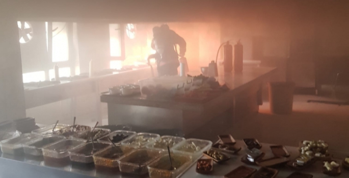Nusaybin’de bir kafe mutfağında yangın çıktı