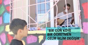 Nusaybin'de bir köy okulunda sıra dışı bir öğretmen