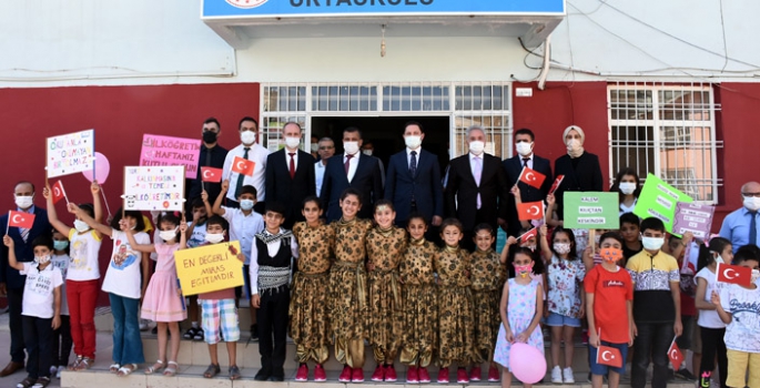 Nusaybin'de İlköğretim haftası kutlandı