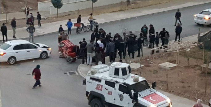 Nusaybin'de kent merkezinde kaza, 2'si bayan 3 yaralı