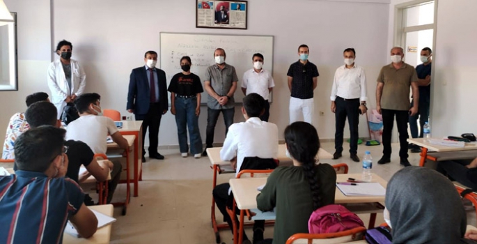 Nusaybin'de öğrencilere aşının önemi anlatıldı