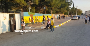 Nusaybin'de 18 gün aradan sonra okullar açıldı