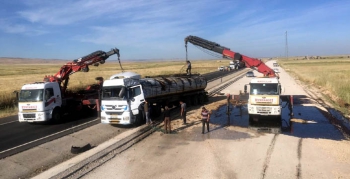 Nusaybin'de tanker devrildi, 1 yaralı