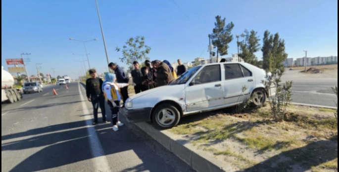 Nusaybin'de tır ile otomobil kazasında 1 kişi yaralandı