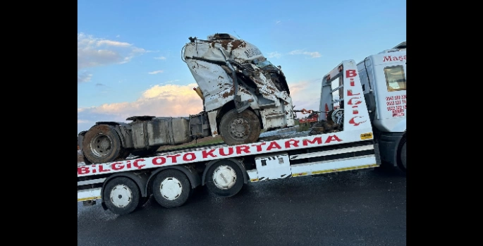 Nusaybin'de tır kaza yaptı, 1 yaralı