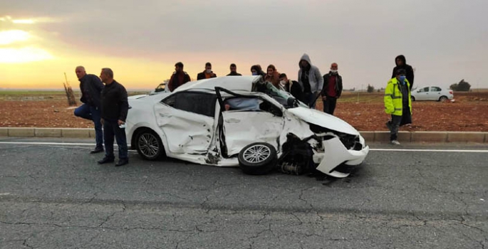 Nusaybin'de trafik kazası, 1 kişi hayatını kaybetti, 2 yaralı