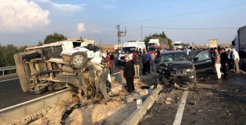 Nusaybin'de trafik kazası, 1 kişi hayatını kaybetti 9 yaralı