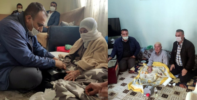 Nusaybin'de yaşlıların Kimlik Kartı başvuruları evlerinde alınıyor