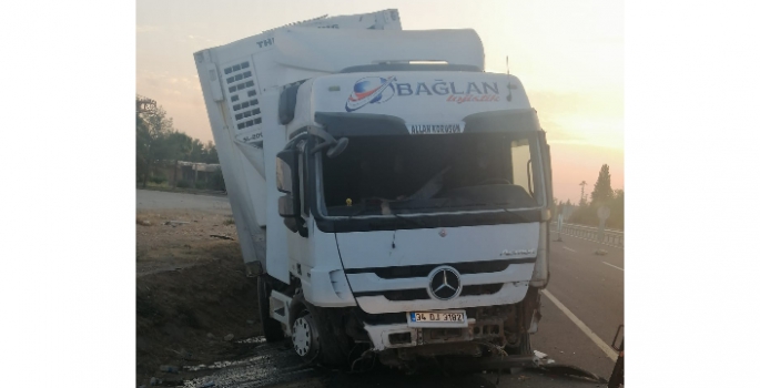 Nusaybin İpek yolunda trafik kazası, 1 yaralı