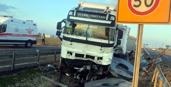 Nusaybin ipek yolunda trafik kazası, 2 yaralı