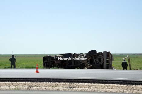 Nusaybin'de Kaza yapan kamyon mayınlı sahaya girdi
