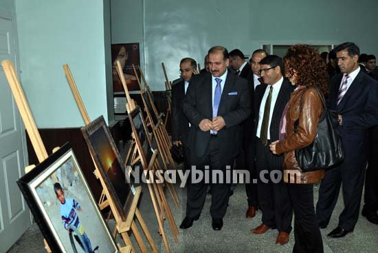 Nusaybin'de Öğretmenler resim ve fotoğraf sergisi açtı