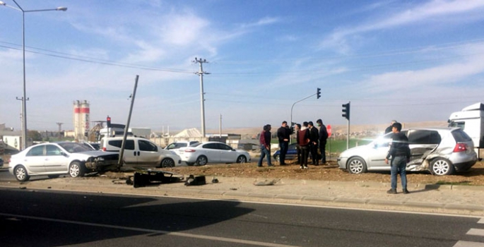 Nusaybin Sanayi Kavşağında trafik kazası