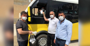 Nusaybin Şoförler Odası sürücülere maske dağıttı